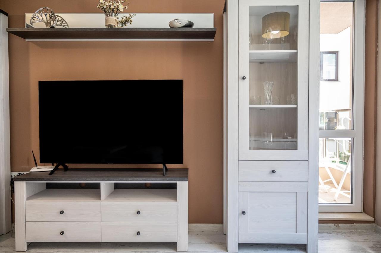 Elegant Spotless Apartment In Sofia Center Esterno foto